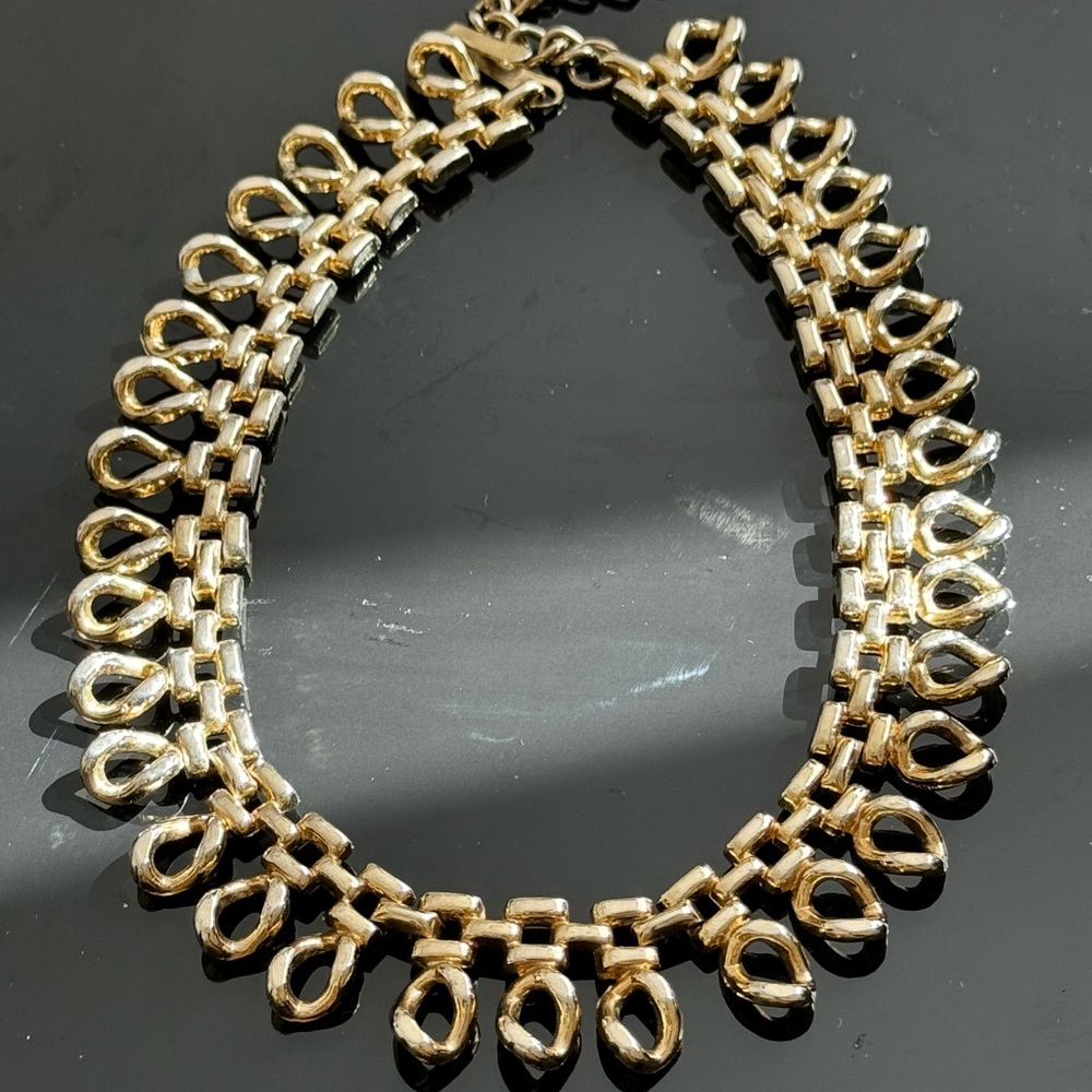 VINTAGE Necklace Choker Collar Golden Tone Chain Link 15" Modernist MCM
